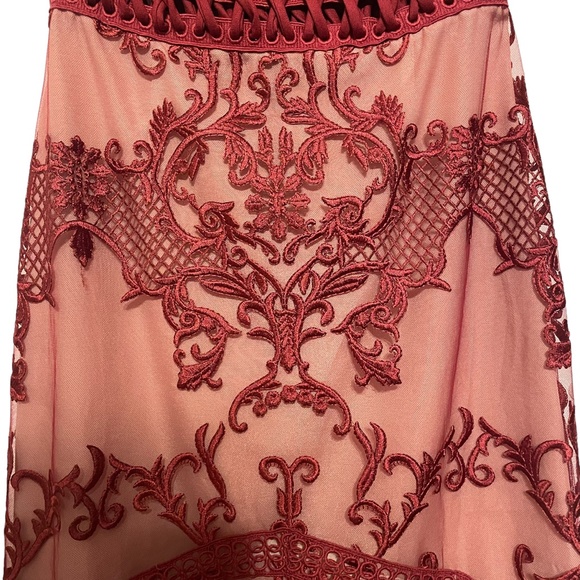 True Decadence Asos Lace‎ Halter Peplum Hi-Lo Hem Pencil Dress in Berry Size 8 - Picture 4 of 7